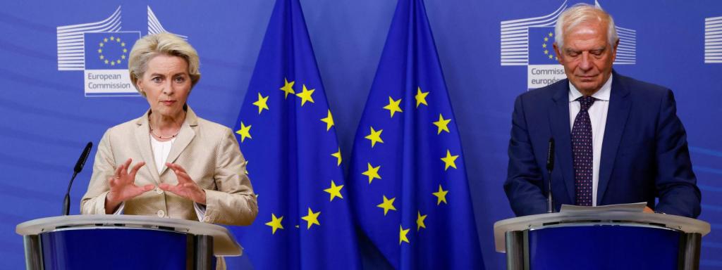 Ursula von der Leyen y Josep Borrell.