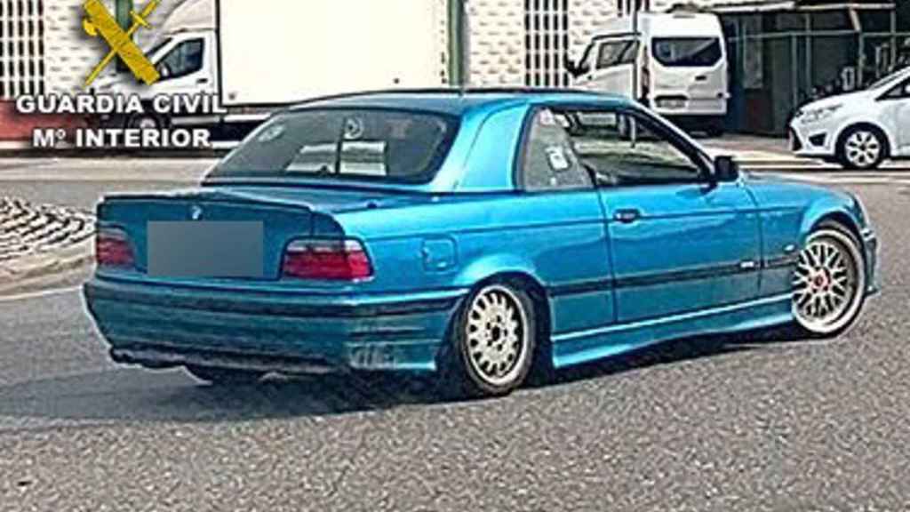 Conductor denunciado por la Guardia Civil tras circular de forma temeraria en Mos (Pontevedra).