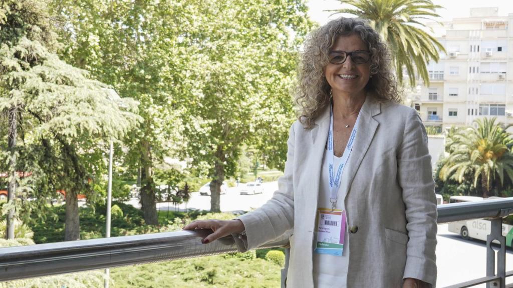 La doctora Sagrario Bustabad en XLVIII Congreso Nacional de Granada.