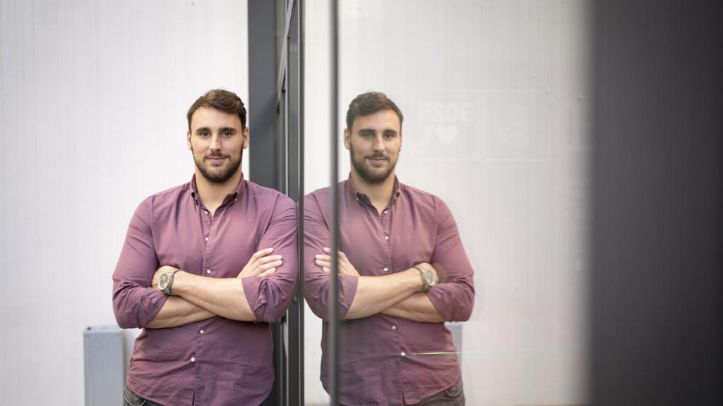 Víctor Gutiérrez posando para El Español