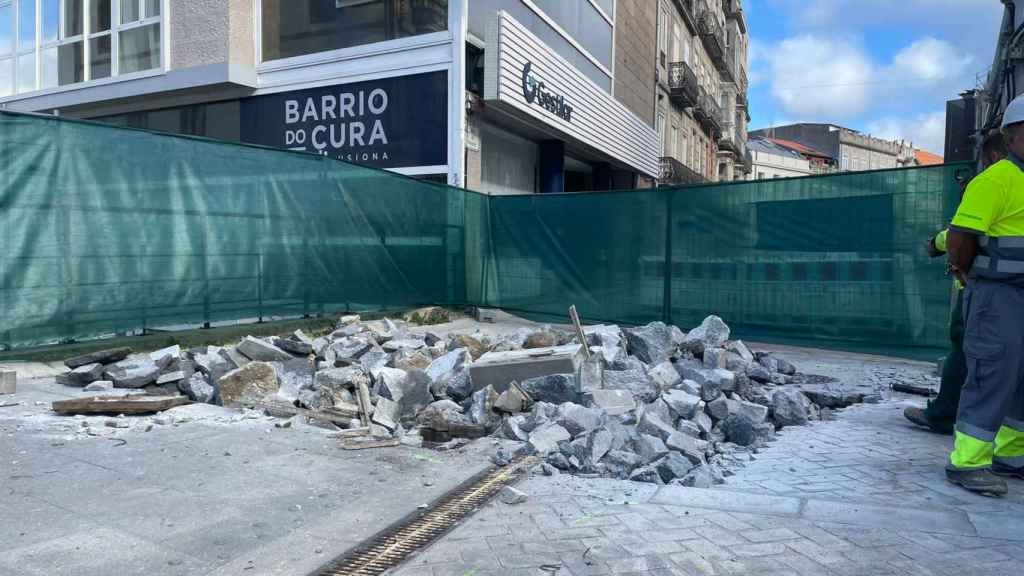 Obras en la Puerta del Sol de Vigo.