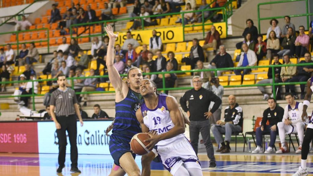 El Real Valladolid vence a Ourense en el último partido de la pretemporada