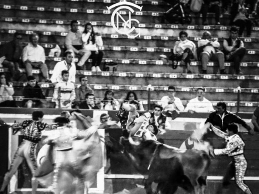 Espectacular cogida del subalterno Alberto Hernández