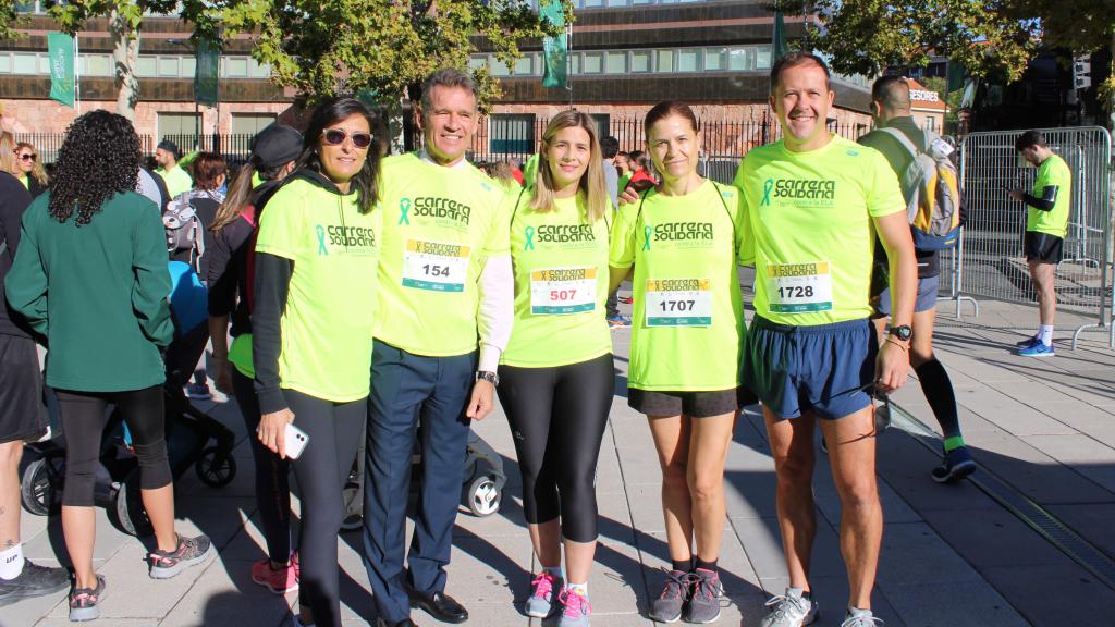 Carolina Agudo, en el centro de la imagen, este domingo en Toledo.