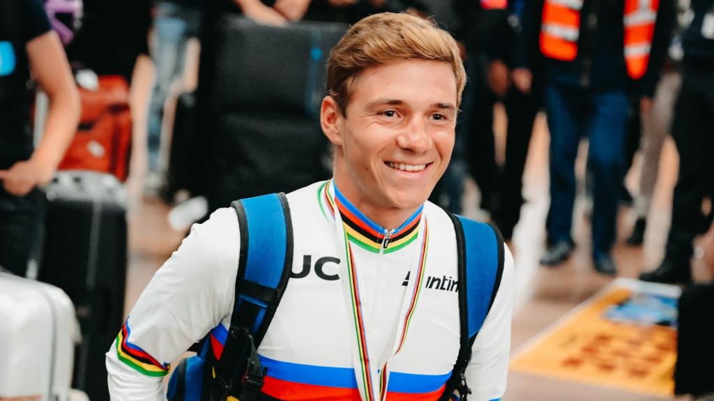 Remco Evenepoel, con su maillot arco iris