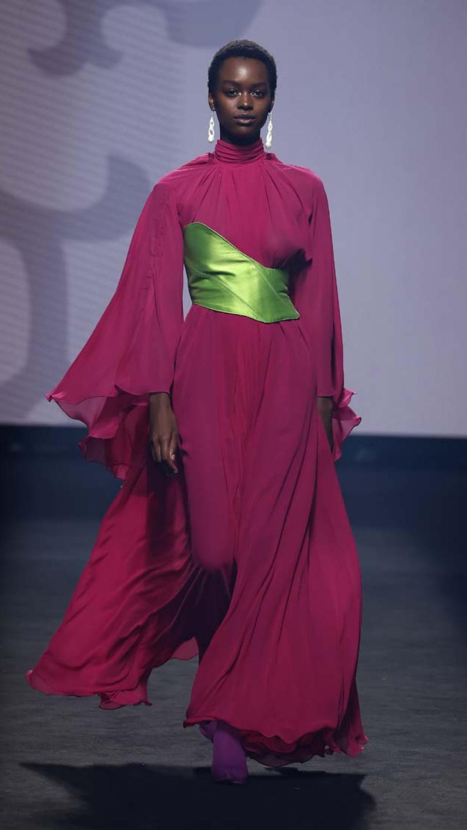 Un modelo de la colección 3LeMorte.