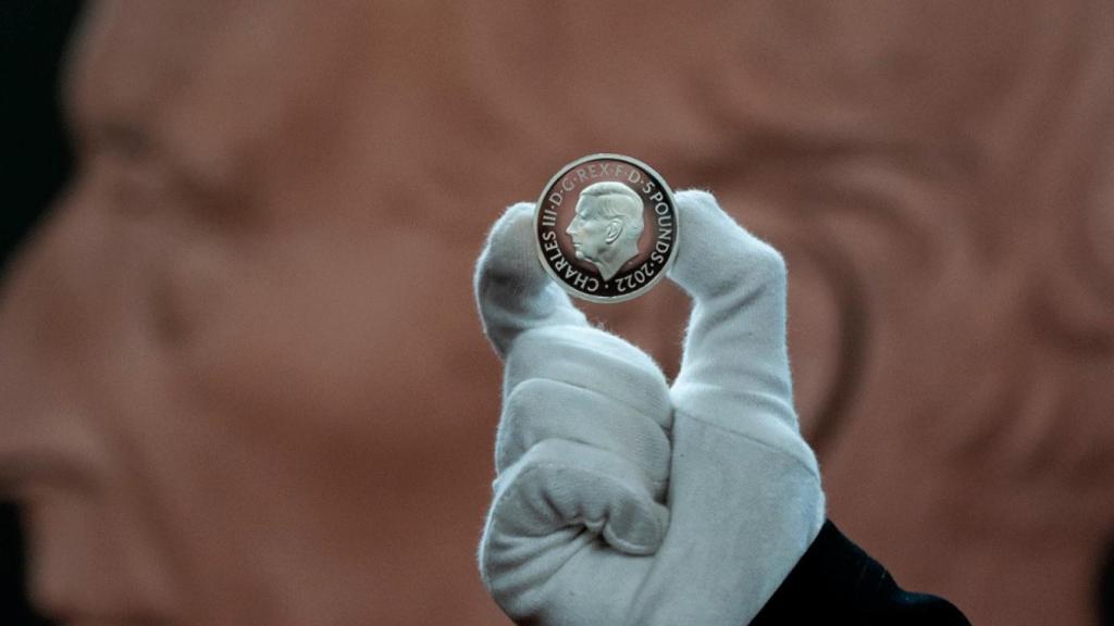 Nueva moneda con la imagen del Rey de Inglaterra