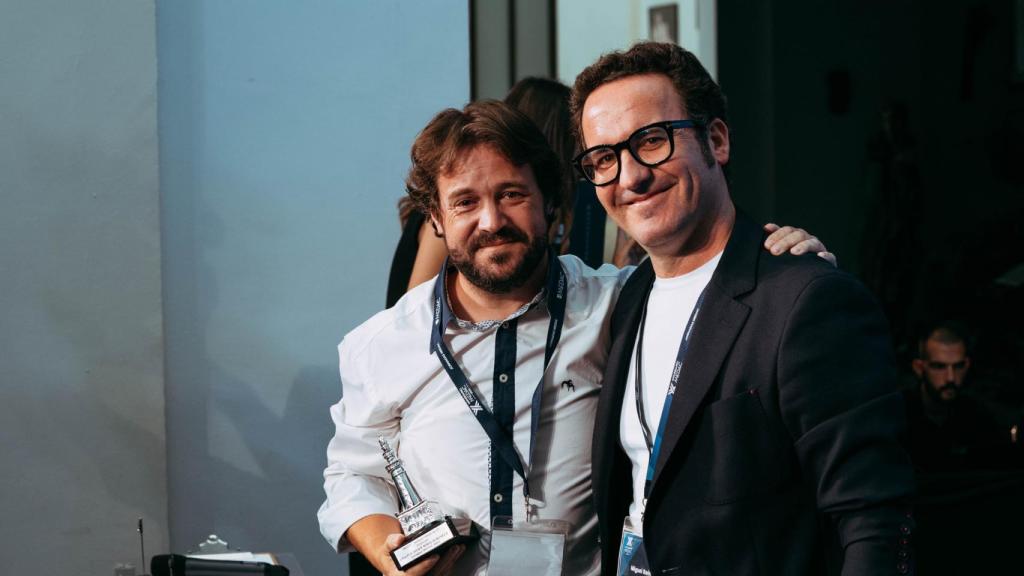 Miguel Reinoso, a la derecha, en un momento del acto.