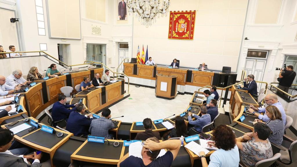 Momento de la reunión del Consejo Económico y Social de la Diputación de Alicante, este lunes.