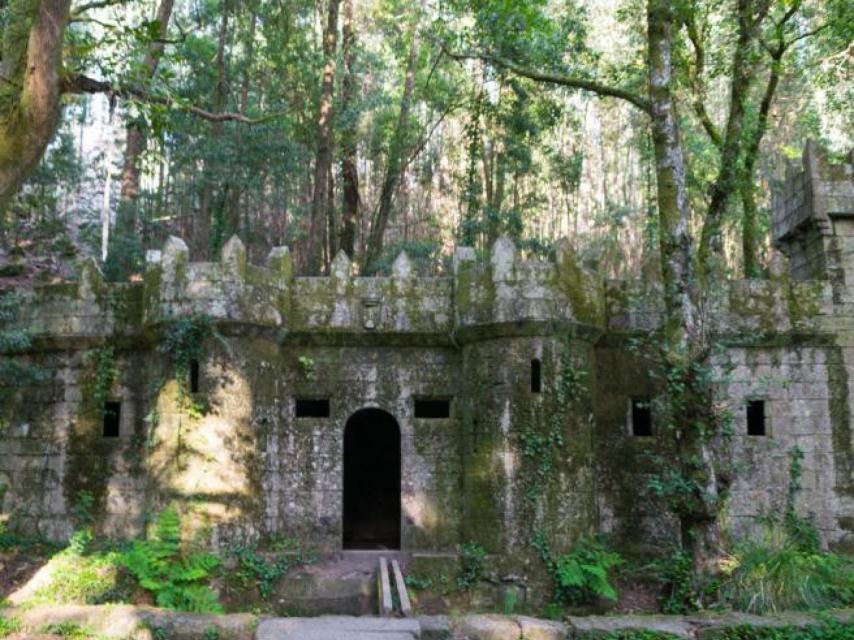 Castillo de la Finca do Frendoal en Aldán