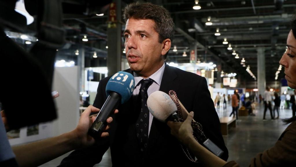 El presidente de la Diputación de Alicante y del PPCV, Carlos Mazón, en la feria Efiaqua.