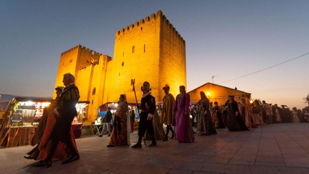 Desfile en Medina de Pomar