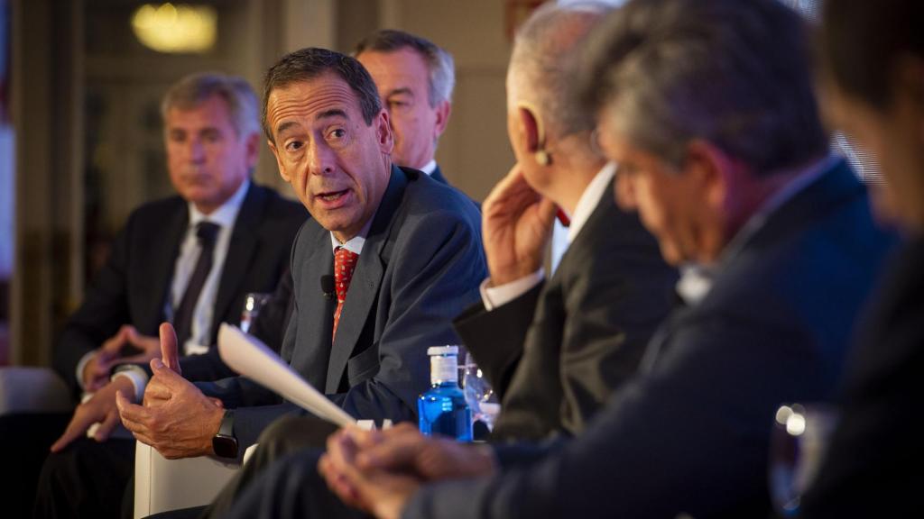 Gonzalo Gortázar, consejero delegado de CaixaBank, durante su intervención en un foro.