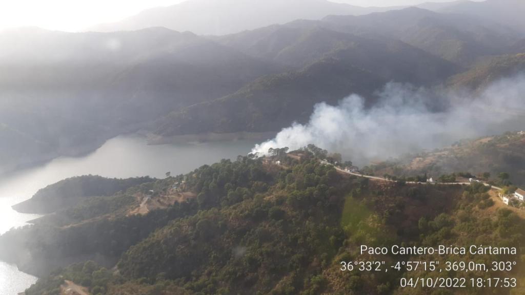 Incendio forestal en Istán.