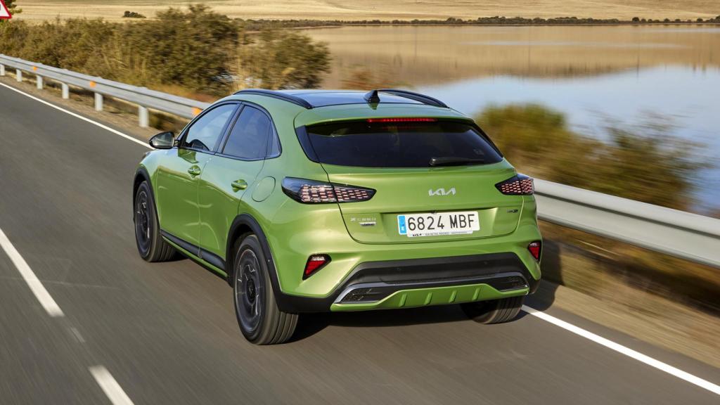 El Kia Xceed de 2023 ofrece una estética más poderosa, más equipamiento y un precio competitivo.