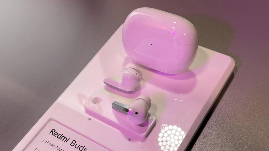 Los auriculares Redmi Buds 4 Pro.
