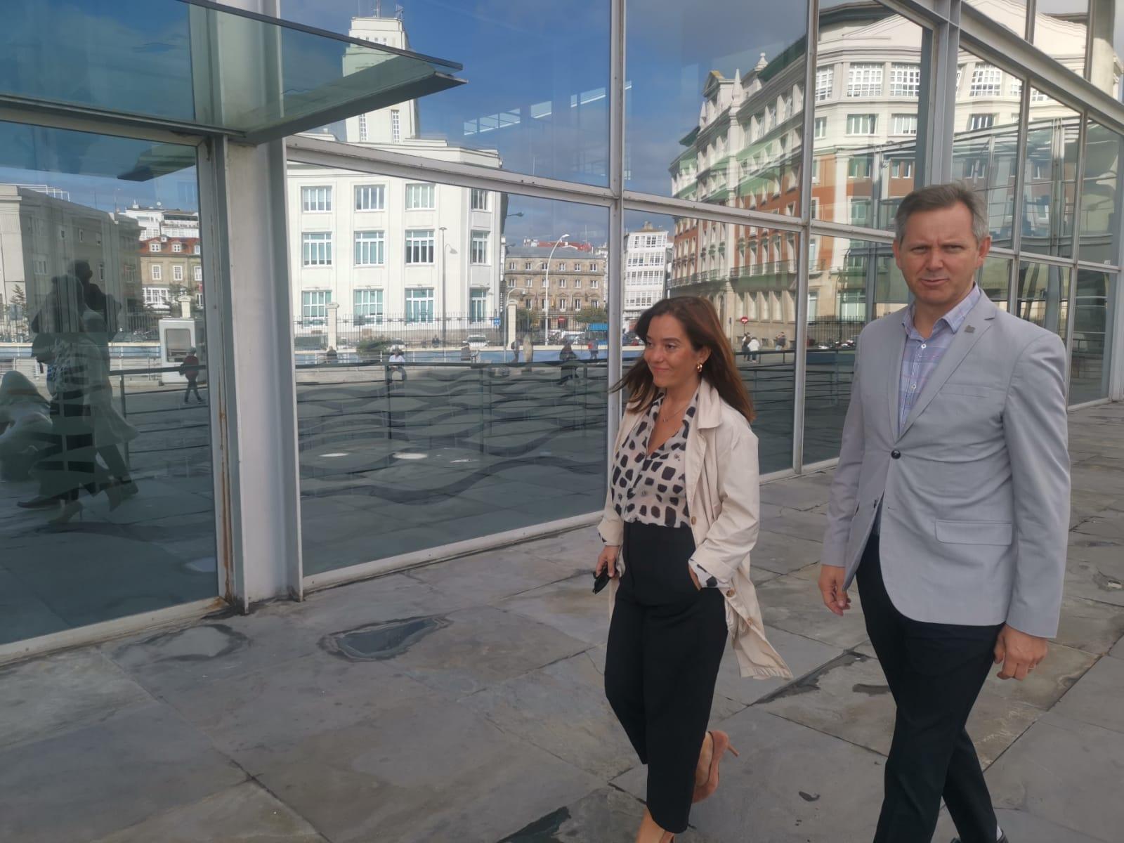 Rey y Miñones esta mañana en Palexco (Foto: Quincemil)