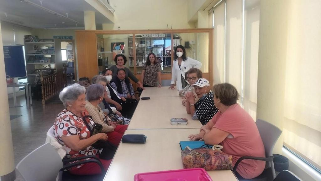 Participantes del taller de memoria del Ares.