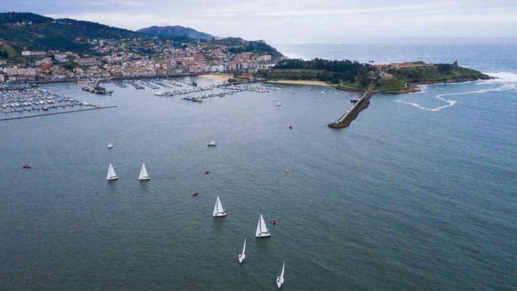 Imagen aérea del Monte Real Club de Yates de Baiona.
