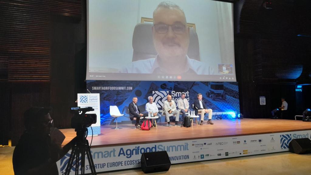 Participantes en la mesa redonda 'Universidades, Talento, Innovación, Investigación y transferencia en la cadena agroalimentaria.