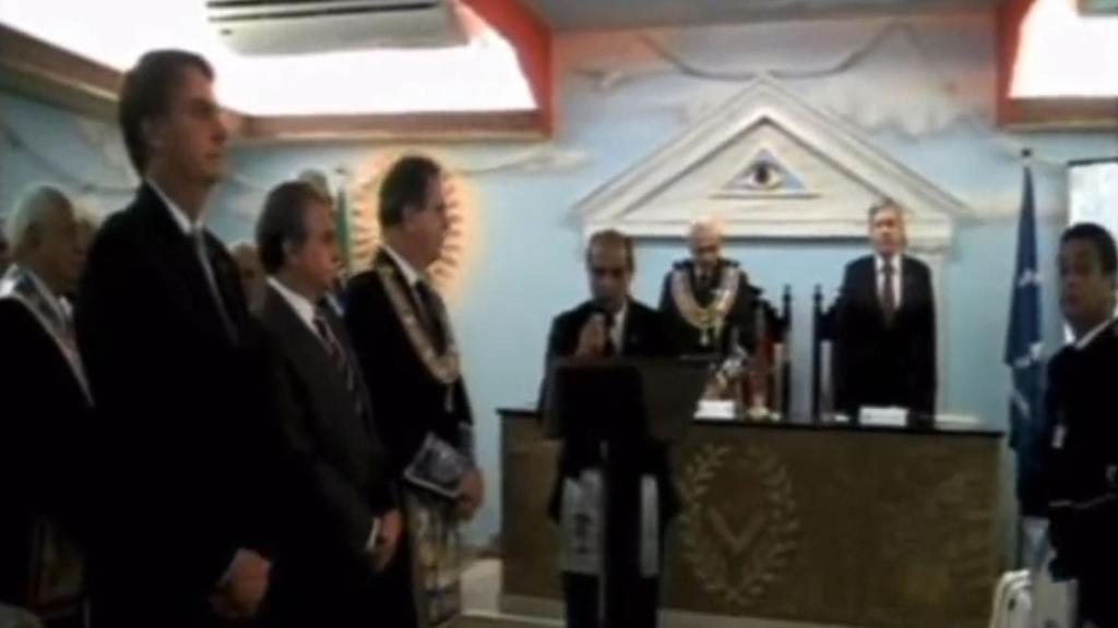 Bolsonaro, en primer plano, en un fotograma del vídeo.