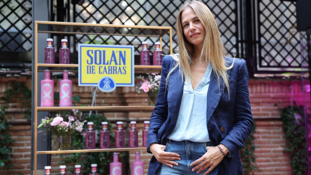 Solán de Cabras también ha presentado su icónica botella rosa, emblema de la lucha contra el cáncer de mama.