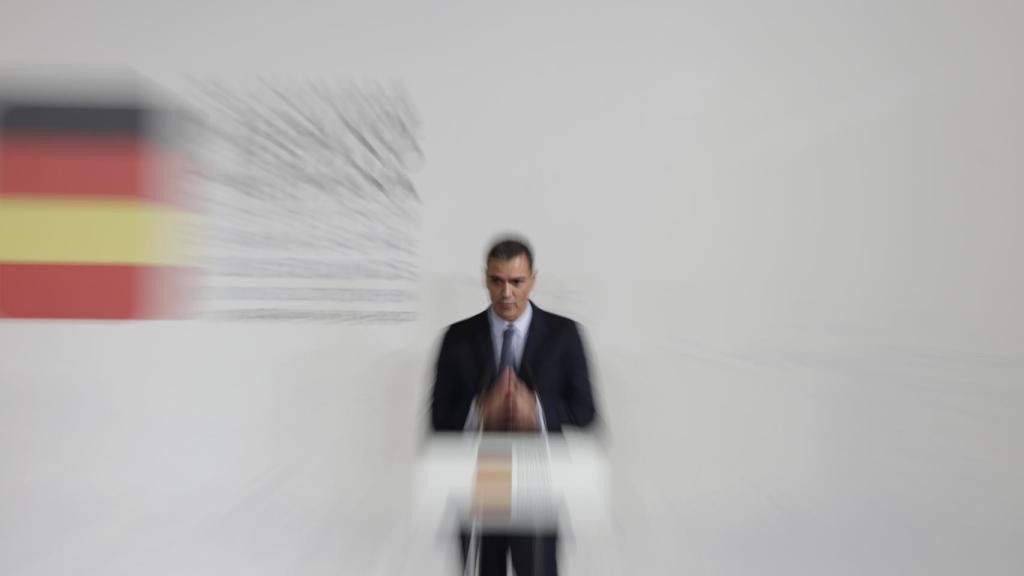El presidente del Gobierno, Pedro Sánchez, en la rueda de prensa posterior a la Cumbre Hispano-alemana de La Coruña.