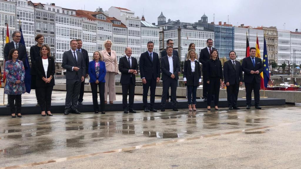 Foto de familia de la cumbre hispano-alemana
