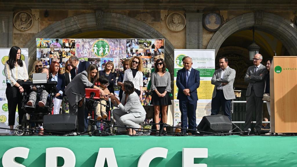 Acto de Aspace en la Plaza Mayor de Salamanca