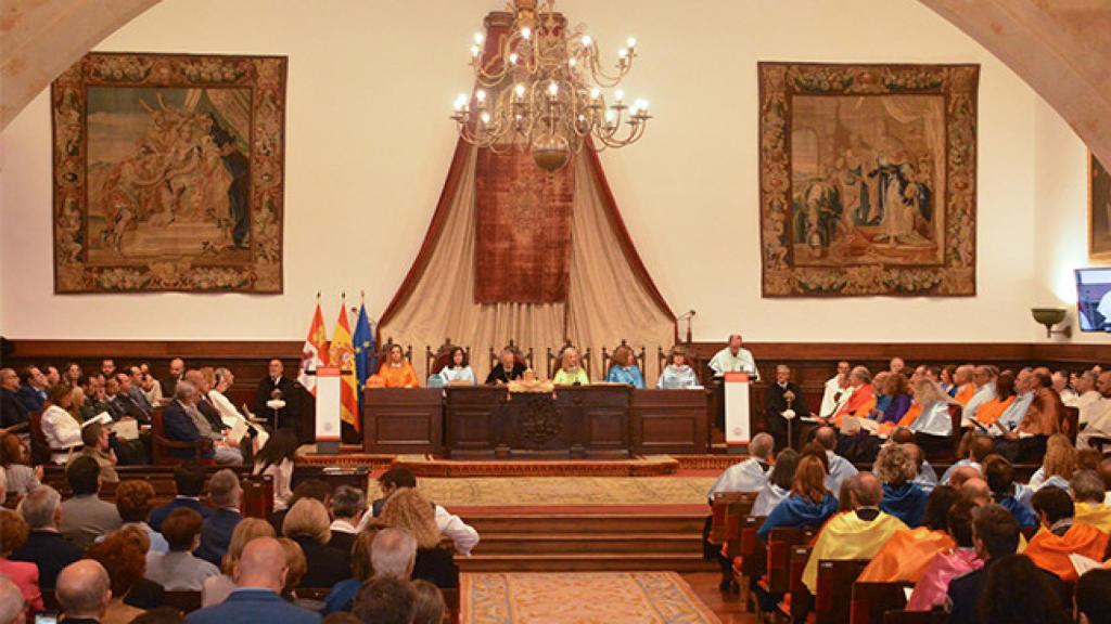 Conmemoración del centenario del doctorado 'honoris causa' por la USAL a Santa Teresa
