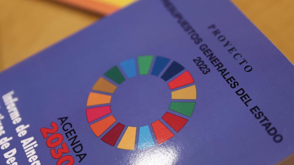 Informe impreso que incluye el Proyecto de Ley de los Presupuestos Generales del Estado. Foto: Europa Press.
