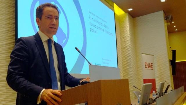 Teodoro García Egea, este miércoles, en una conferencia sobre blockchain y criptomonedas en el  Aula Cultural de Cajamar en Murcia.