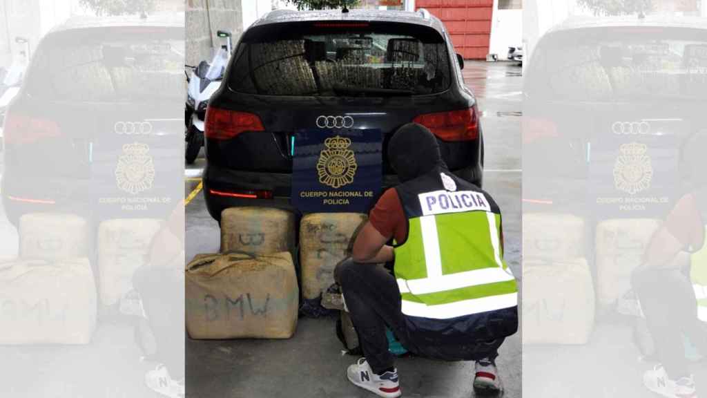 Droga inautada por los agentes.