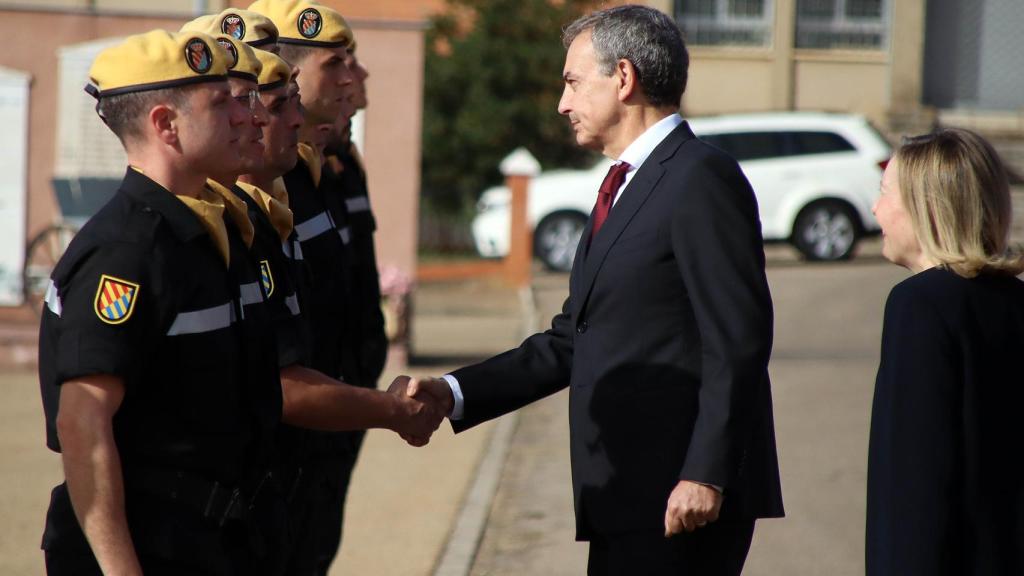 El expresidente Rodríguez Zapatero en la celebración de la patrona de la UME.JPG