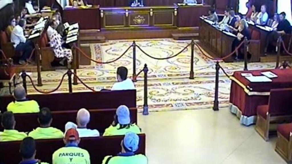 Imagen de archivo del colectivo en el pleno de Ferrol