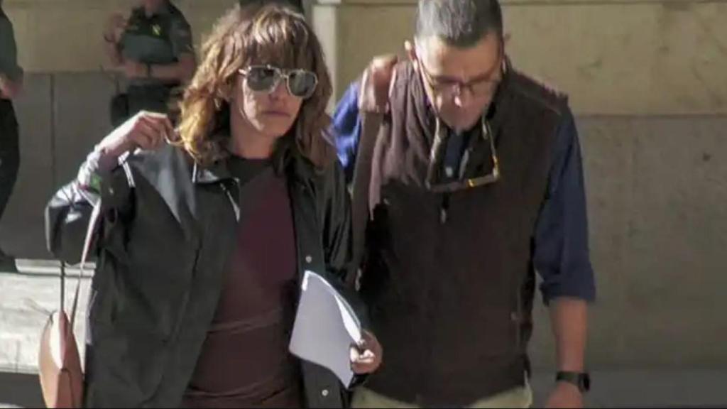 La actriz María León a la salida de los juzgados de Sevilla.