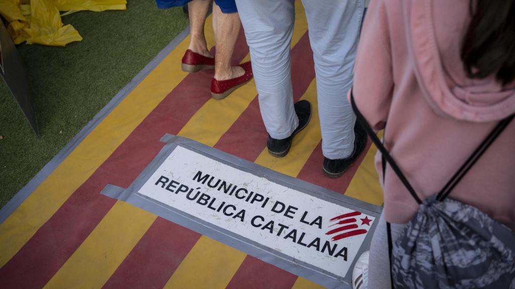 Felpudo con la estelada catalana en el acto Viva22.