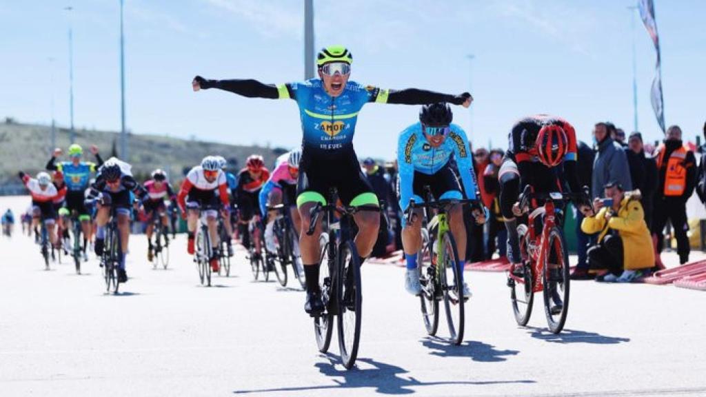 Imagen de la victoria de Ochando (Zamora Enamora) en Rivas