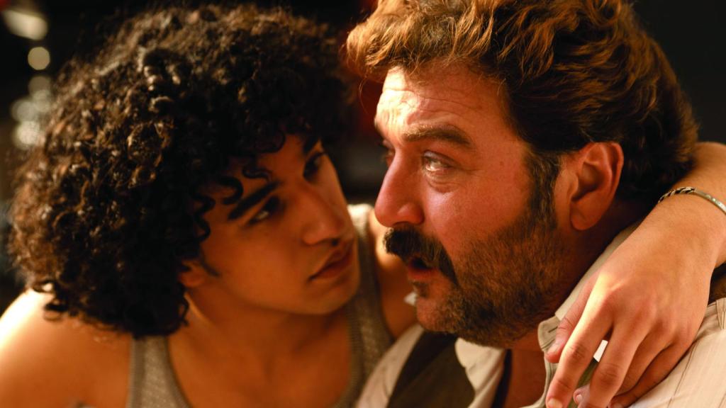 Khalil Ben Gharbia y Denis Denochet, en 'Peter von Kant'