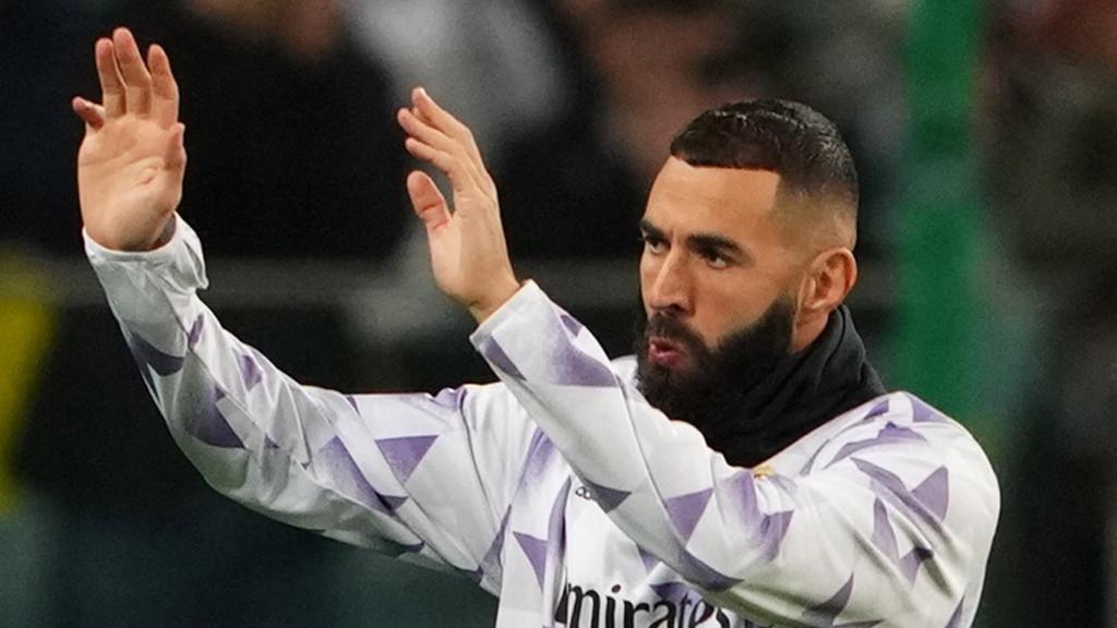 Karim Benzema, en el calentamiento del Real Madrid