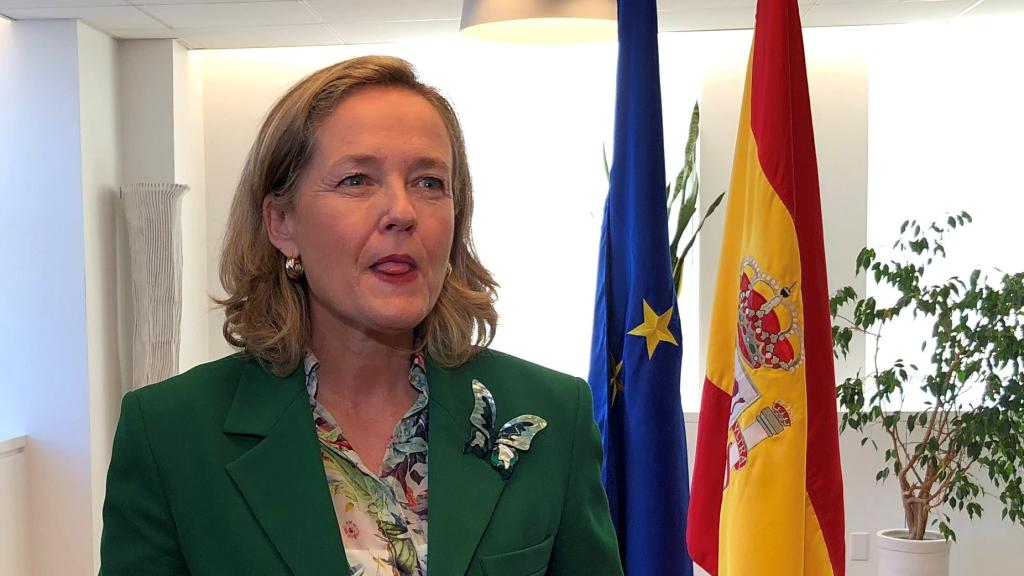 Nadia Calviño, vicepresidenta primera, atiende a la prensa en Nueva York.