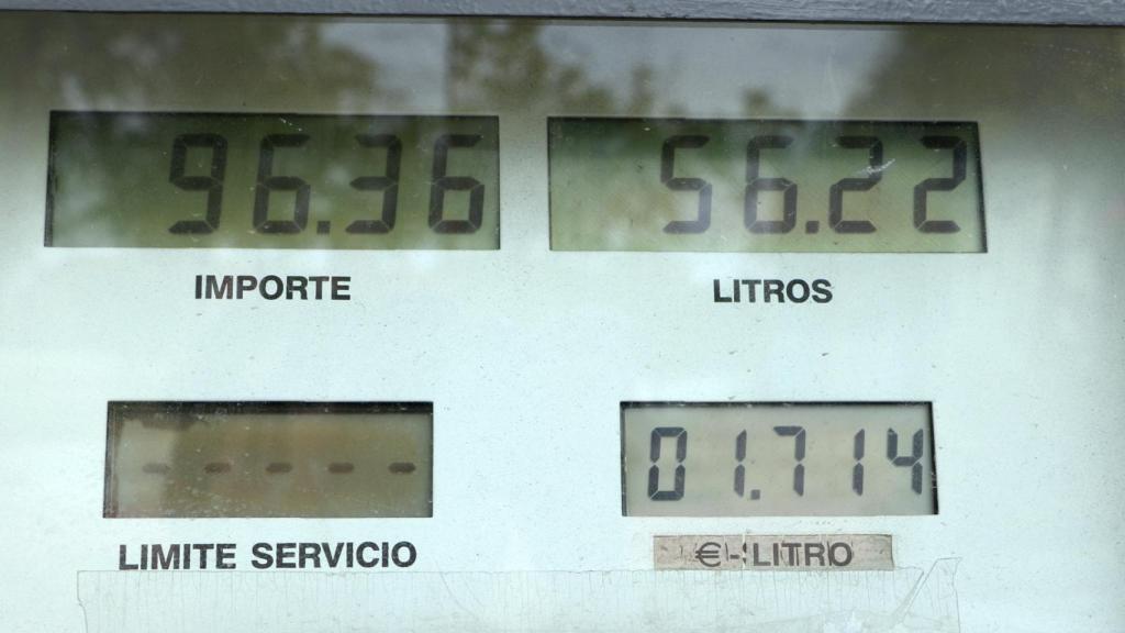 Surtidor que muestra el importe del repostaje.