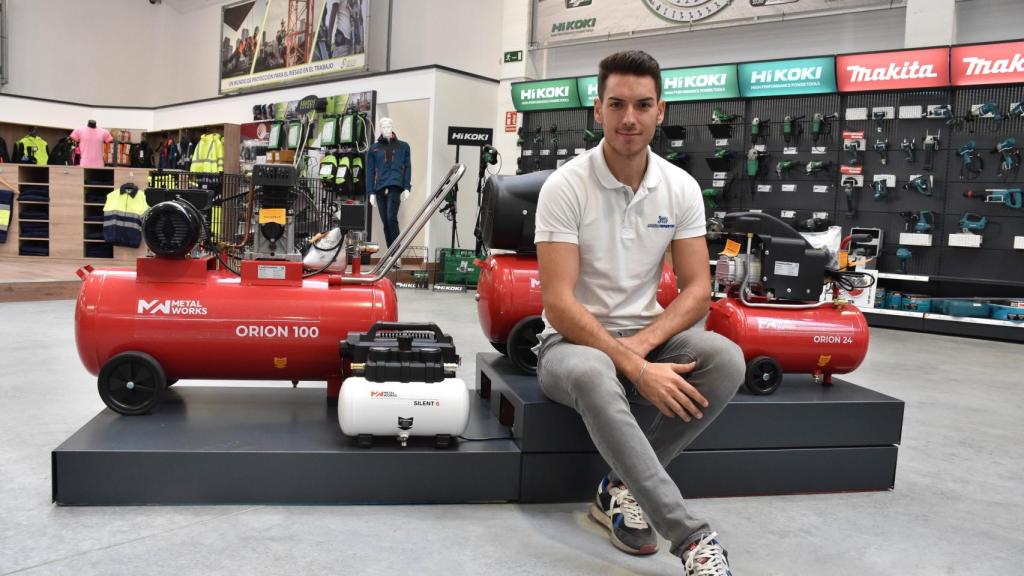 Javier Jiménez López, jefe del Departamento Logístico