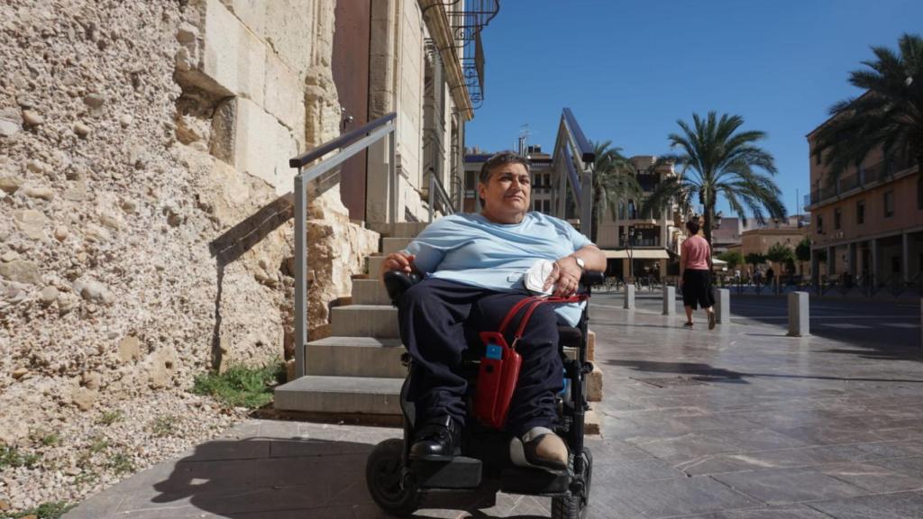 Fenoll, en el  Palacio de Altamira de Elche.