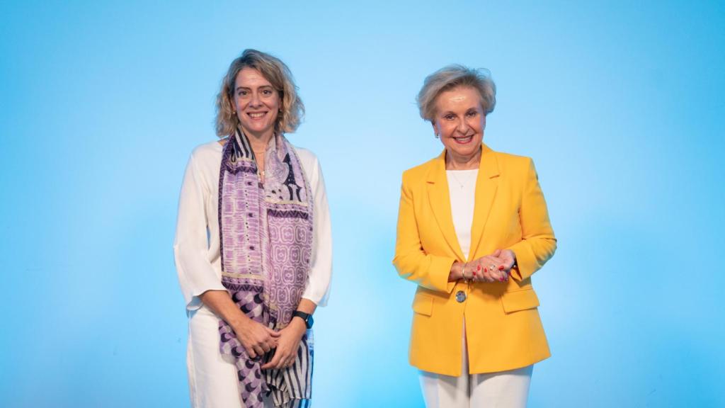Teresa López, presidenta de FADEMUR, y Carmen Quintanilla, presidenta de AFAMMER.