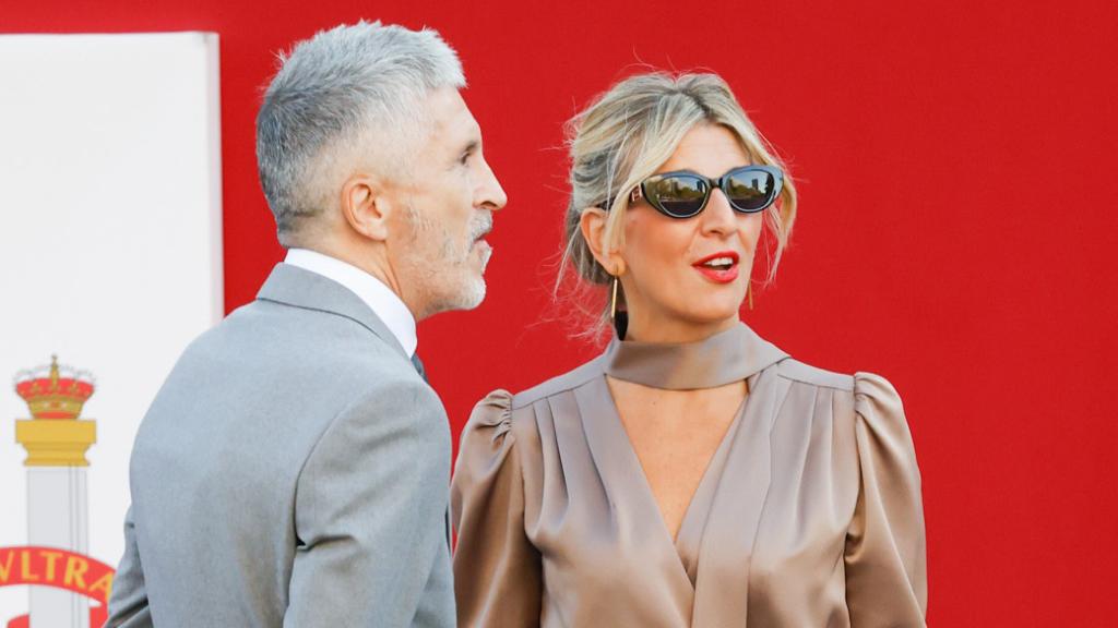 La ministra de Trabajo con sus llamativas gafas.