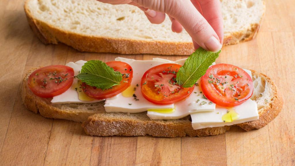 Ingerir muchos granos refinados aumenta el riesgo cardíaco y de muerte.