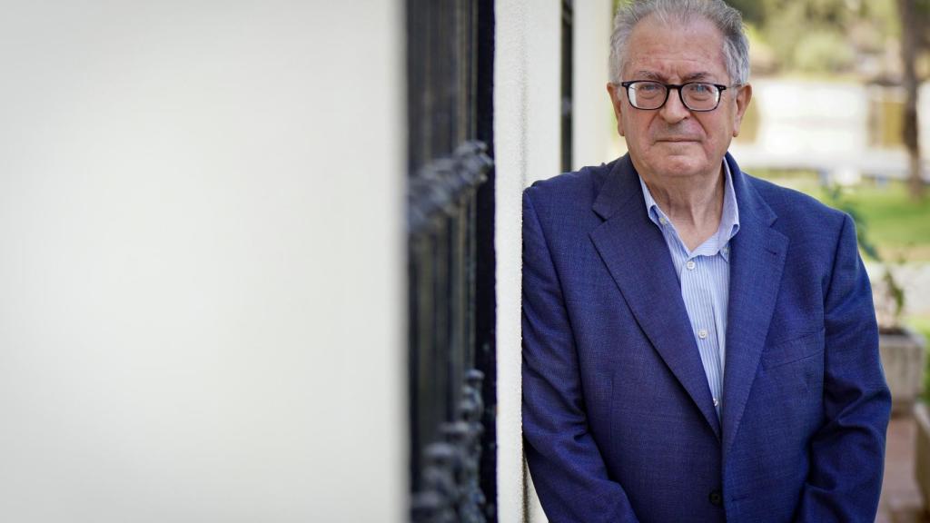 Felipe Romera posa momentos después de esta entrevista con EL ESPAÑOL de Málaga.