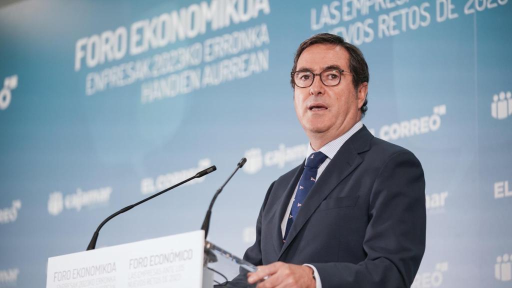 El presidente de la CEOE, Antonio Garamendi,