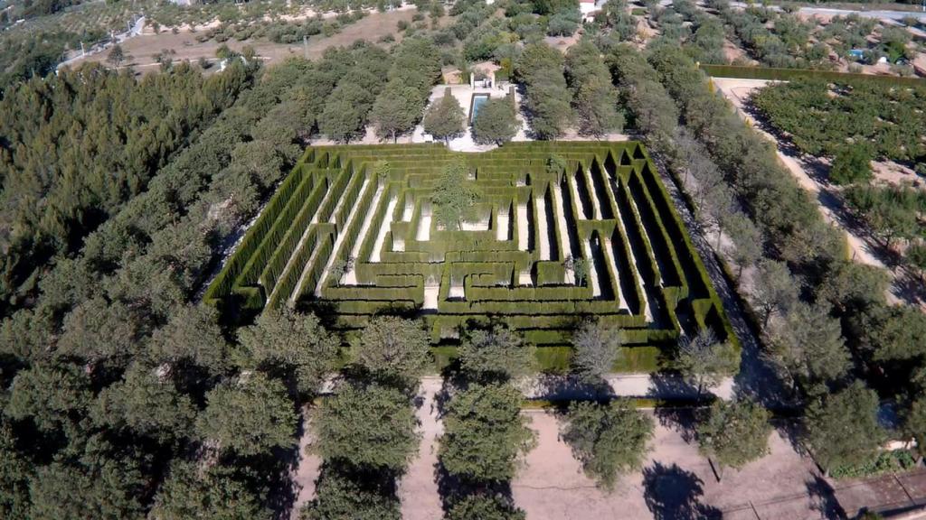 Laberinto Casa Tápena.